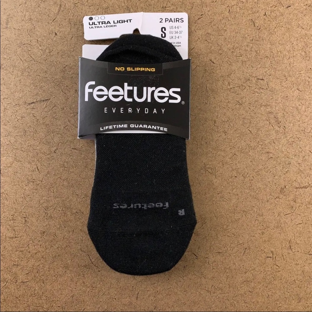 Feetures Women's Small Black Gray Ultra Light Everyday No Show Socks 2 Pack NWT